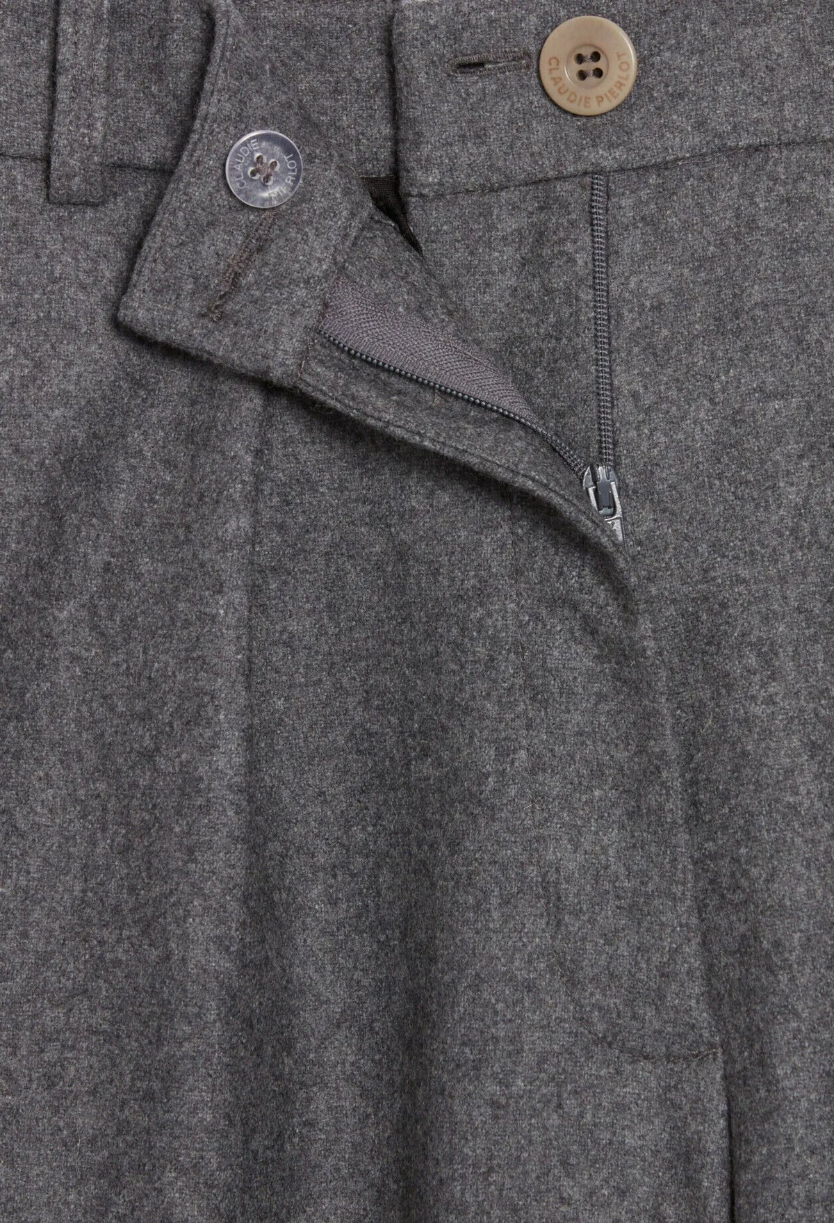 LIGHT GREY