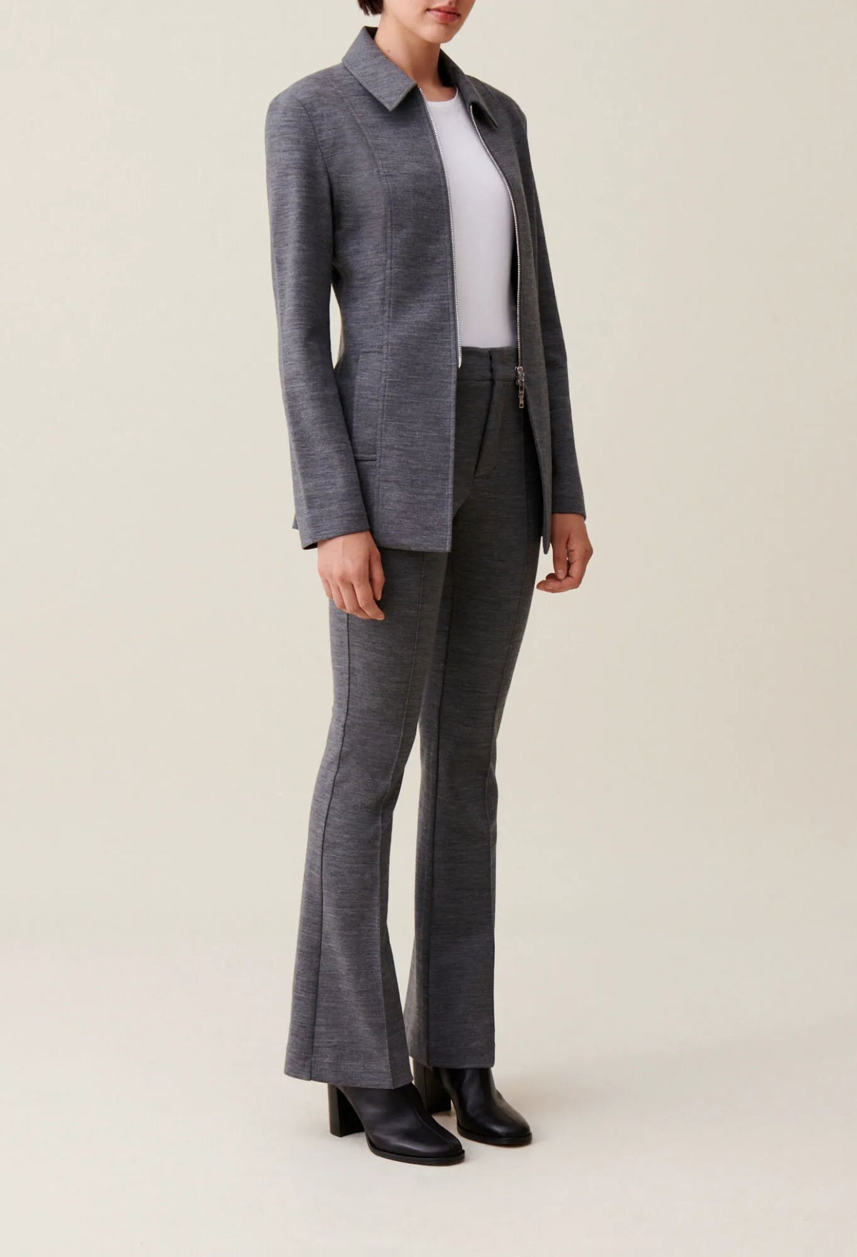 MOTTLED GREY