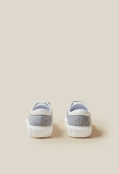 LIGHT GREY