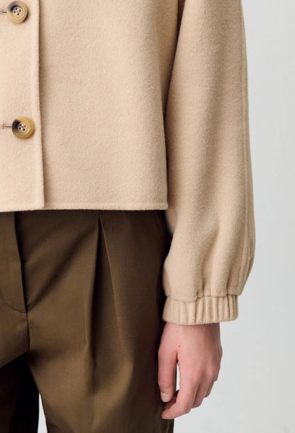 beige