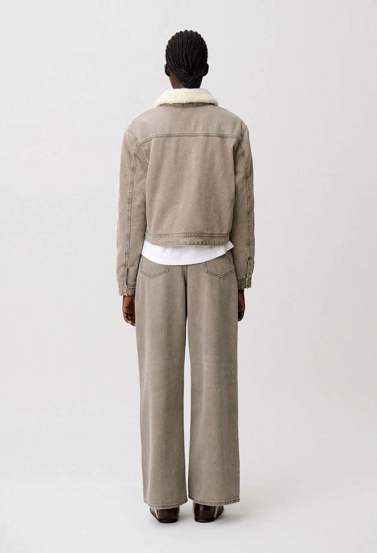 GREY beige