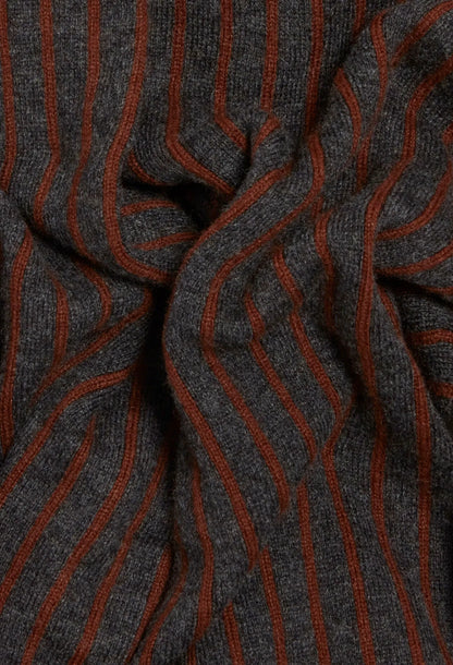 MOTTLED GREY