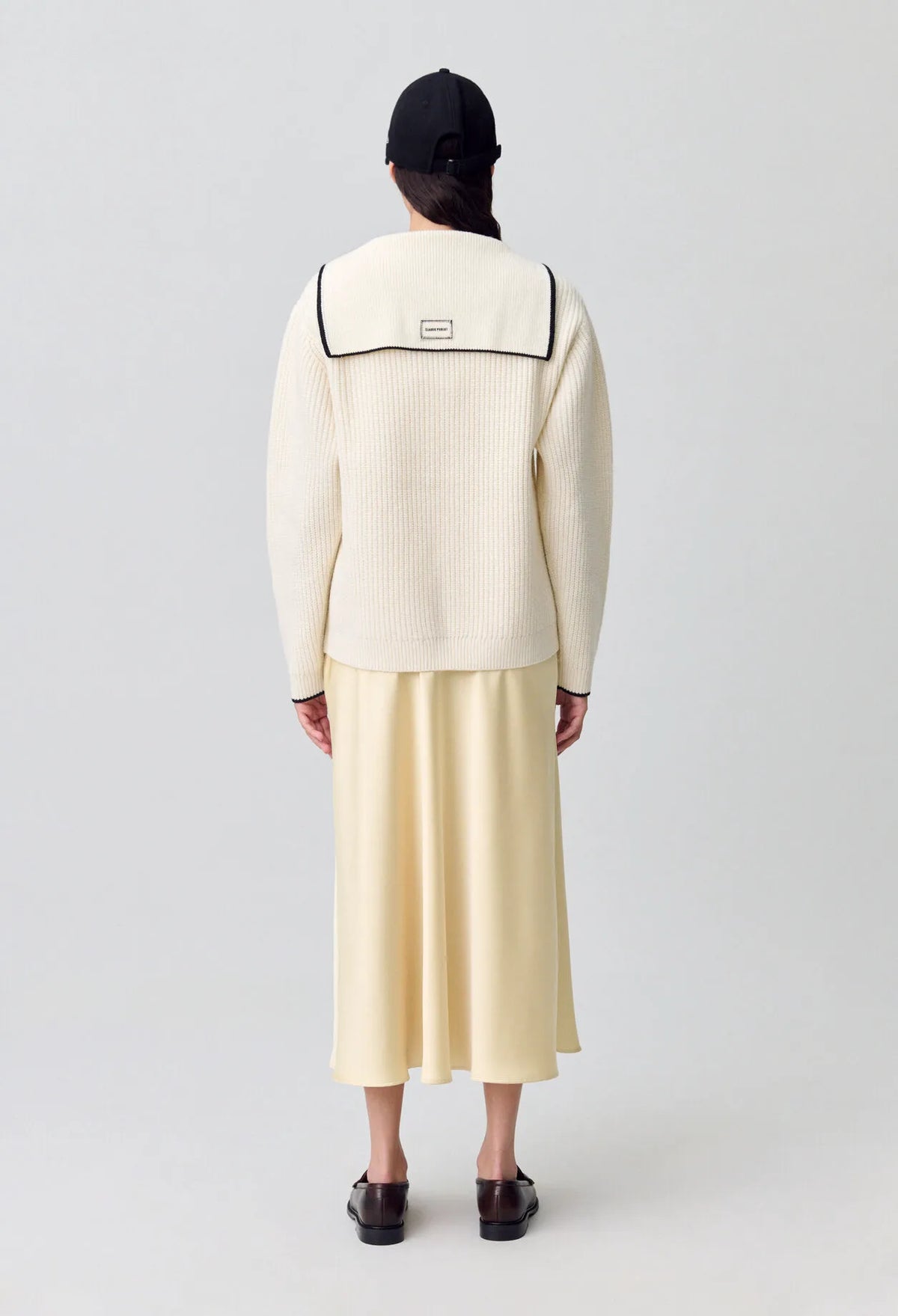 OFF-WHITE