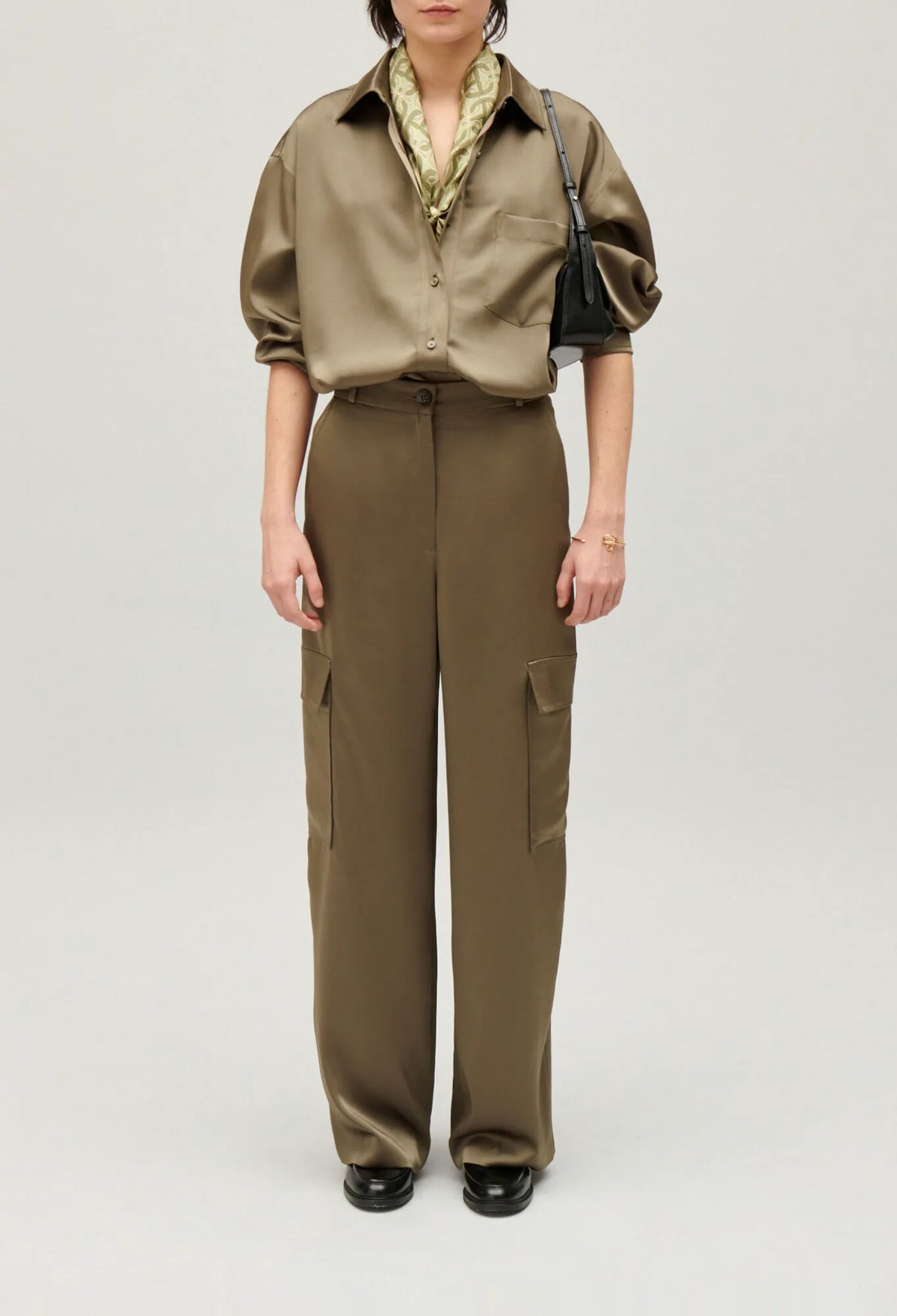 KHAKI