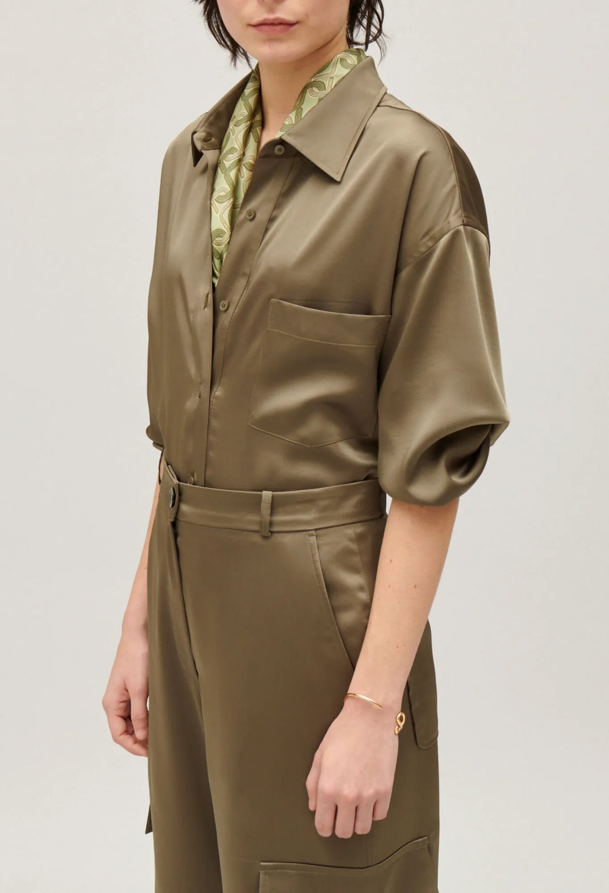 KHAKI