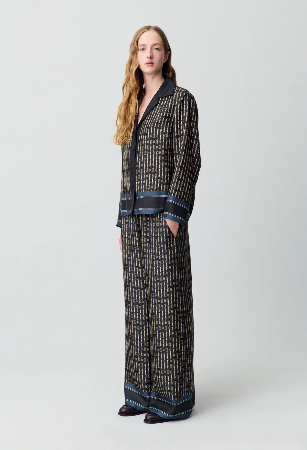 DARK PRINT