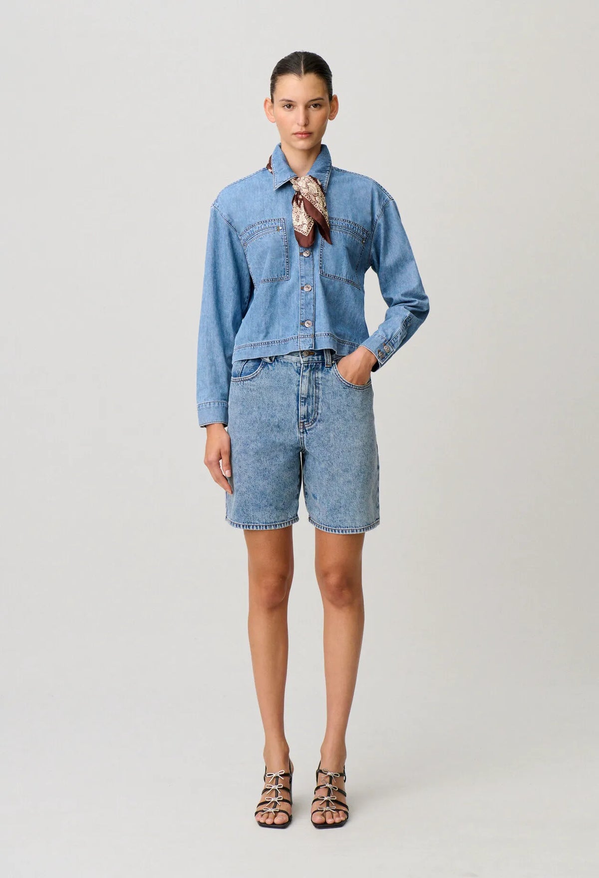 LIGHT BLUE DENIM