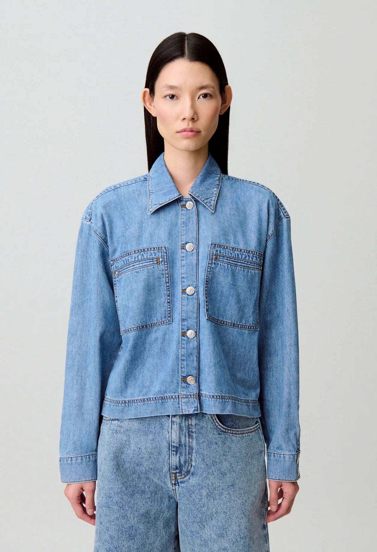 LIGHT BLUE DENIM