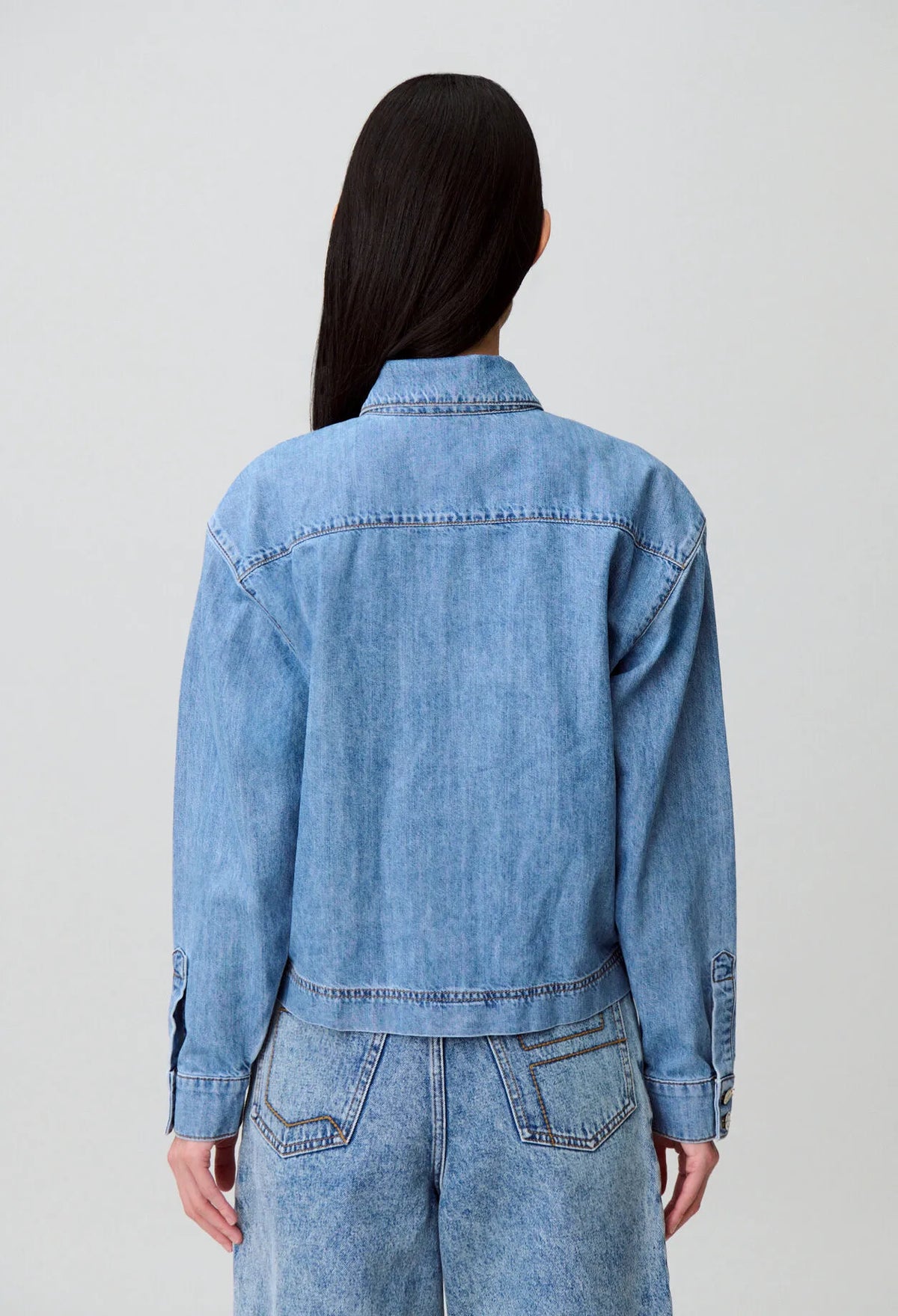 LIGHT BLUE DENIM
