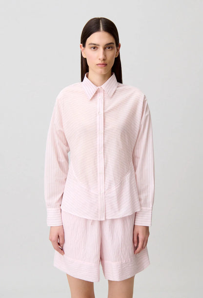 PALE PINK
