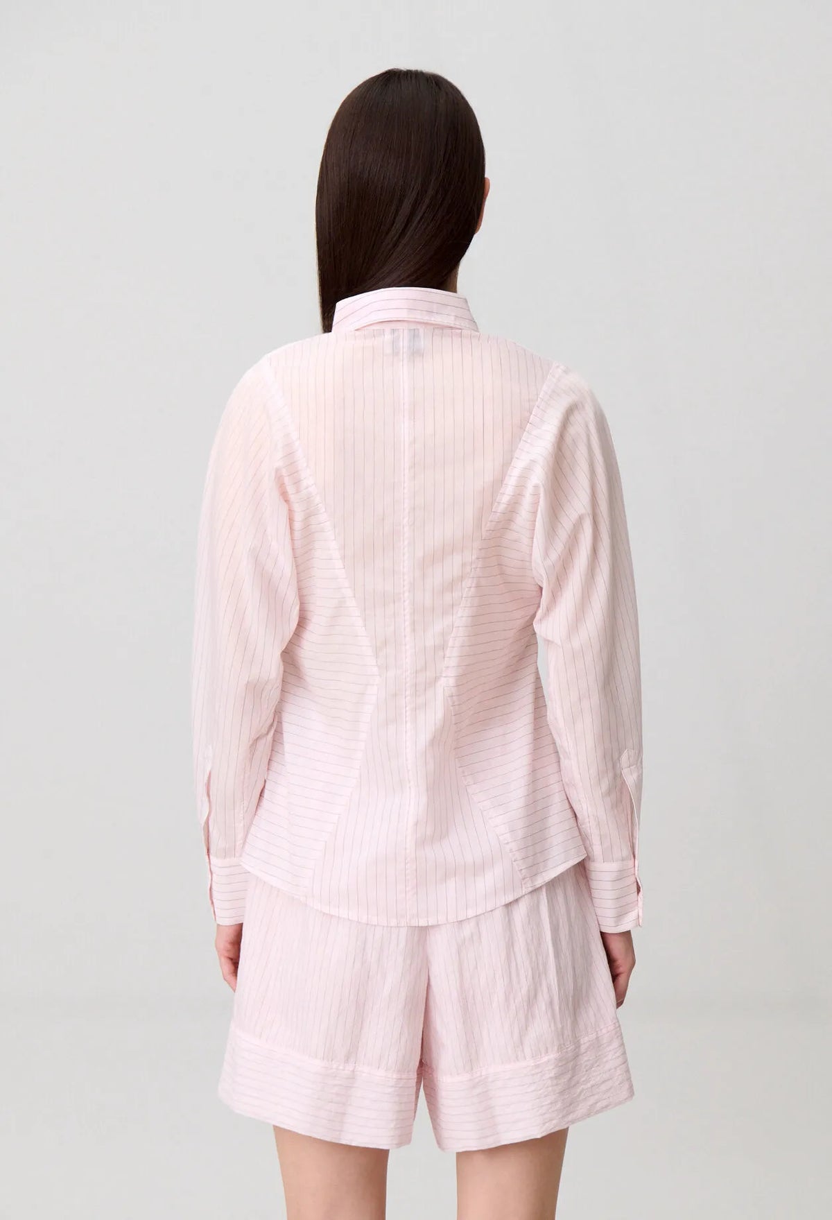 PALE PINK