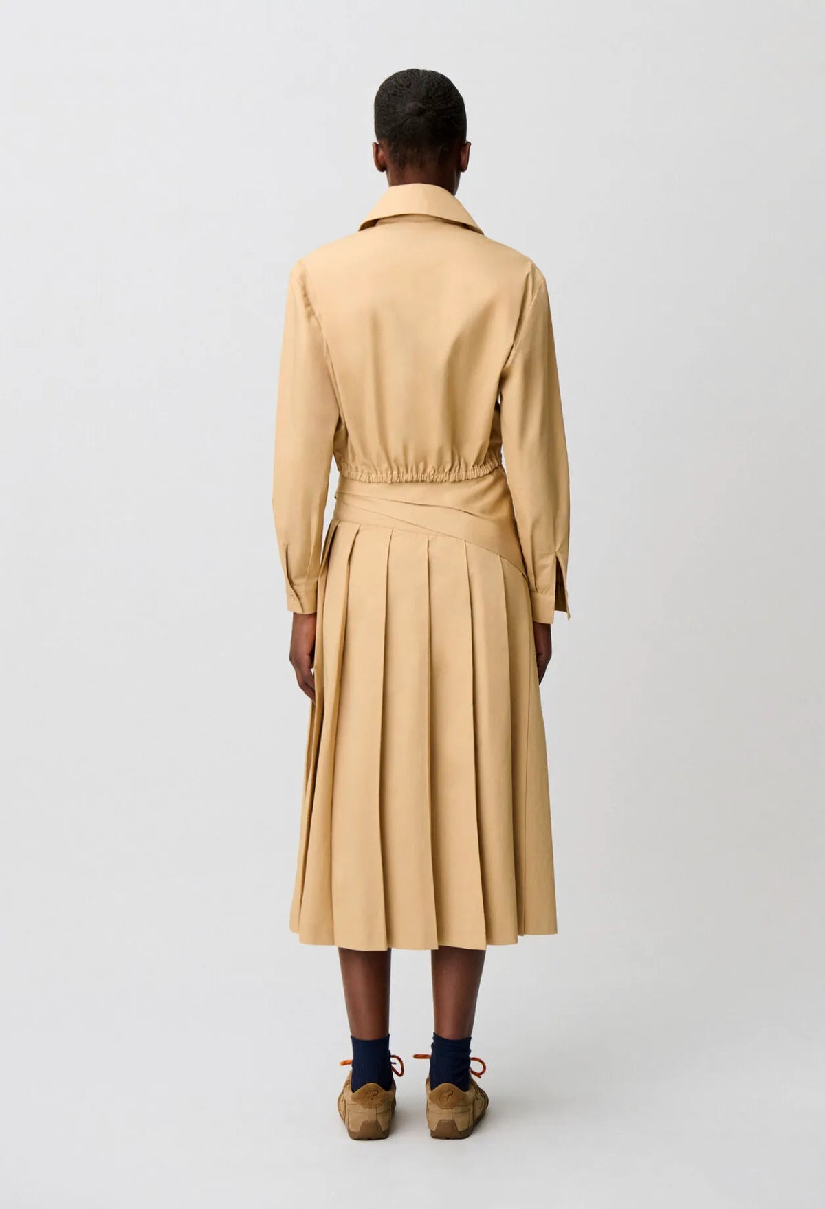 beige