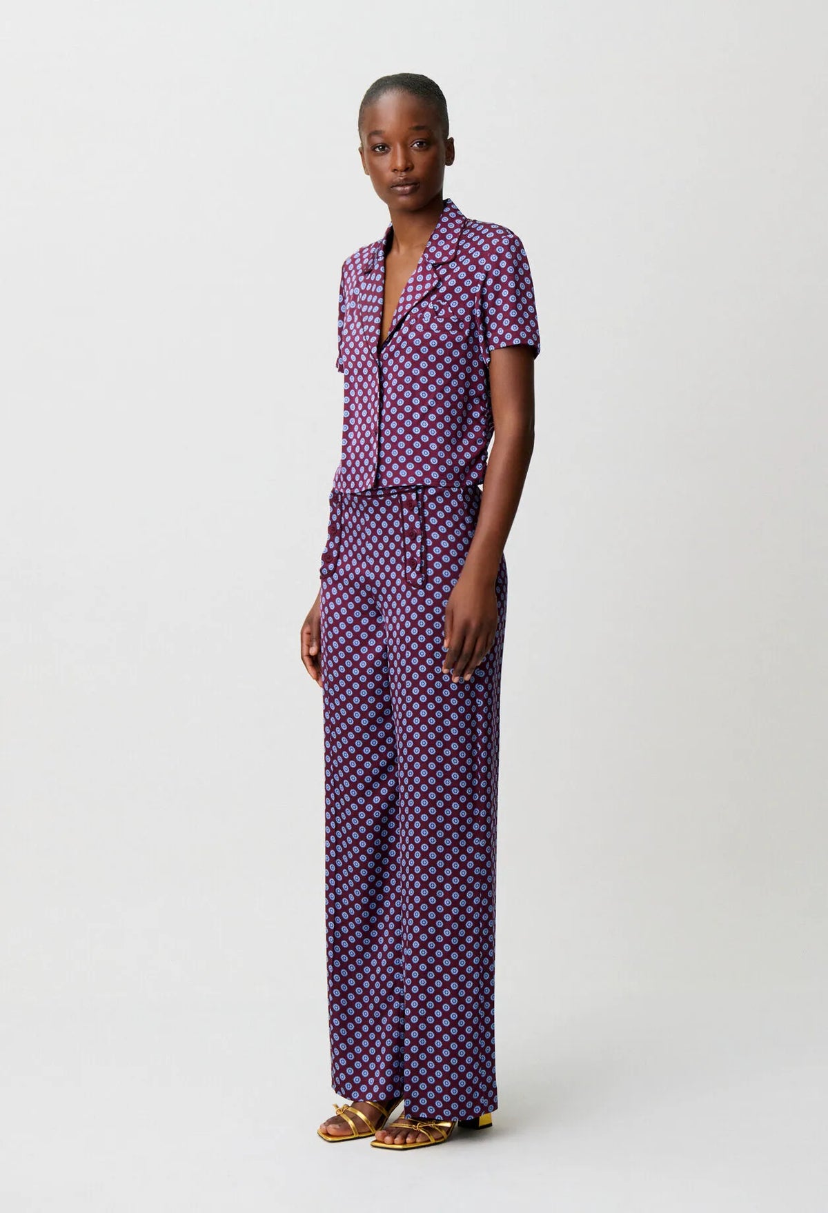 BURGUNDY PRINT