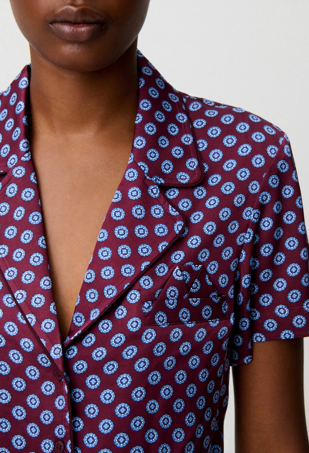 BURGUNDY PRINT