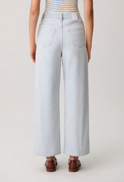 LIGHT BLUE DENIM