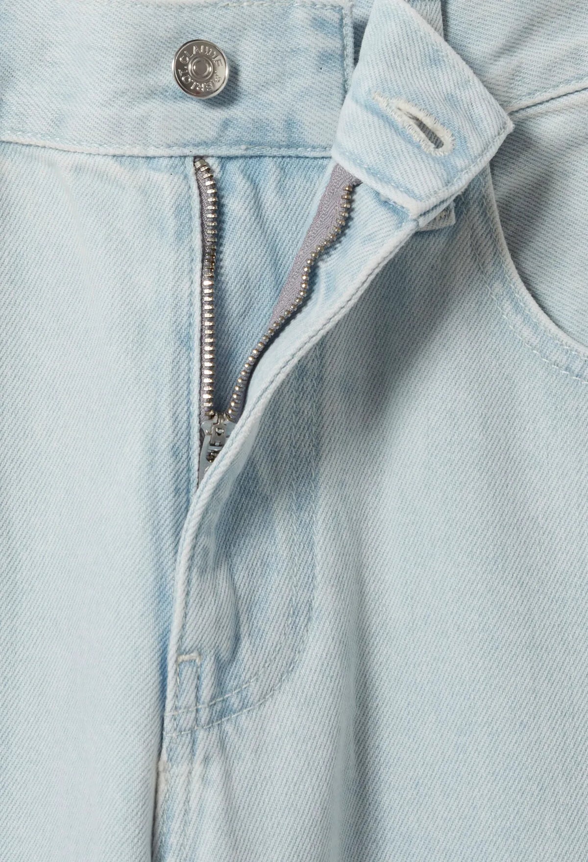 LIGHT BLUE DENIM