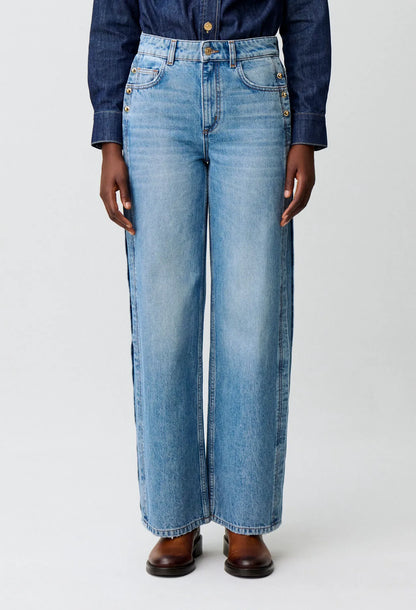 BLUE DENIM