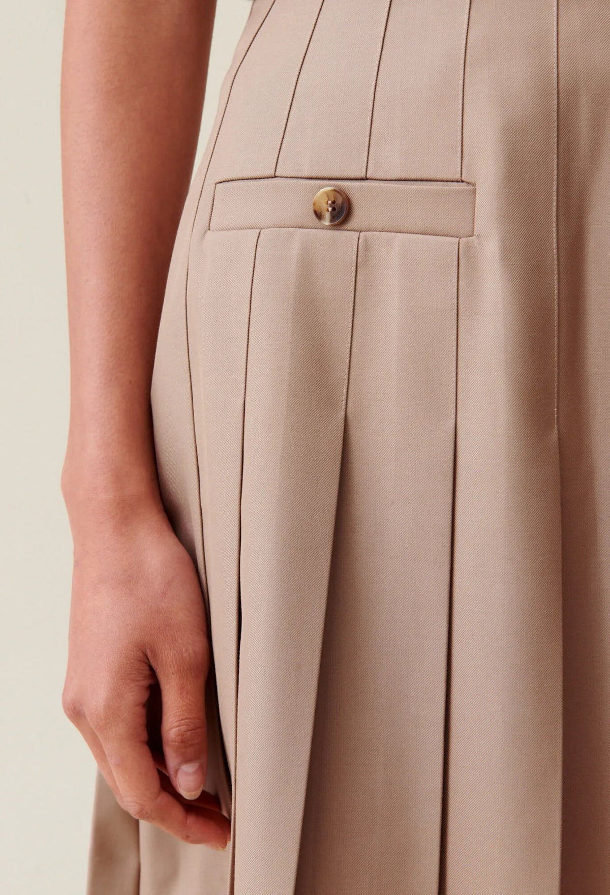 beige