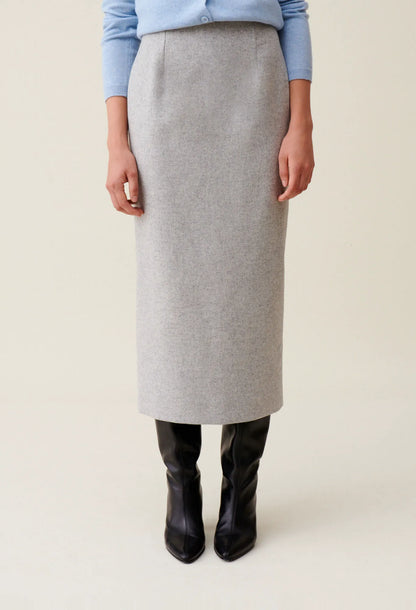 LIGHT GREY