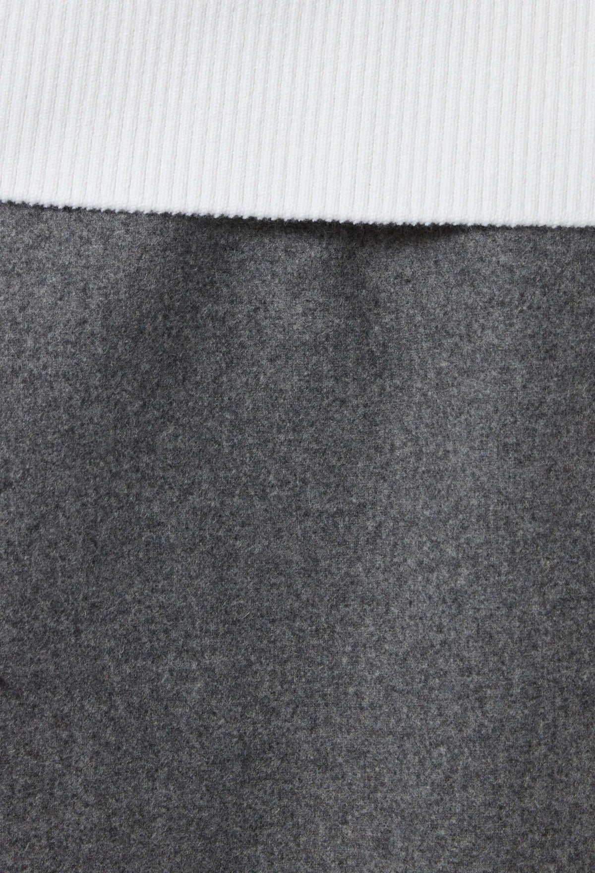 grey FONCE