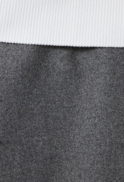 grey FONCE