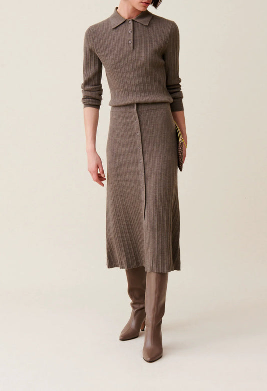 TAUPE