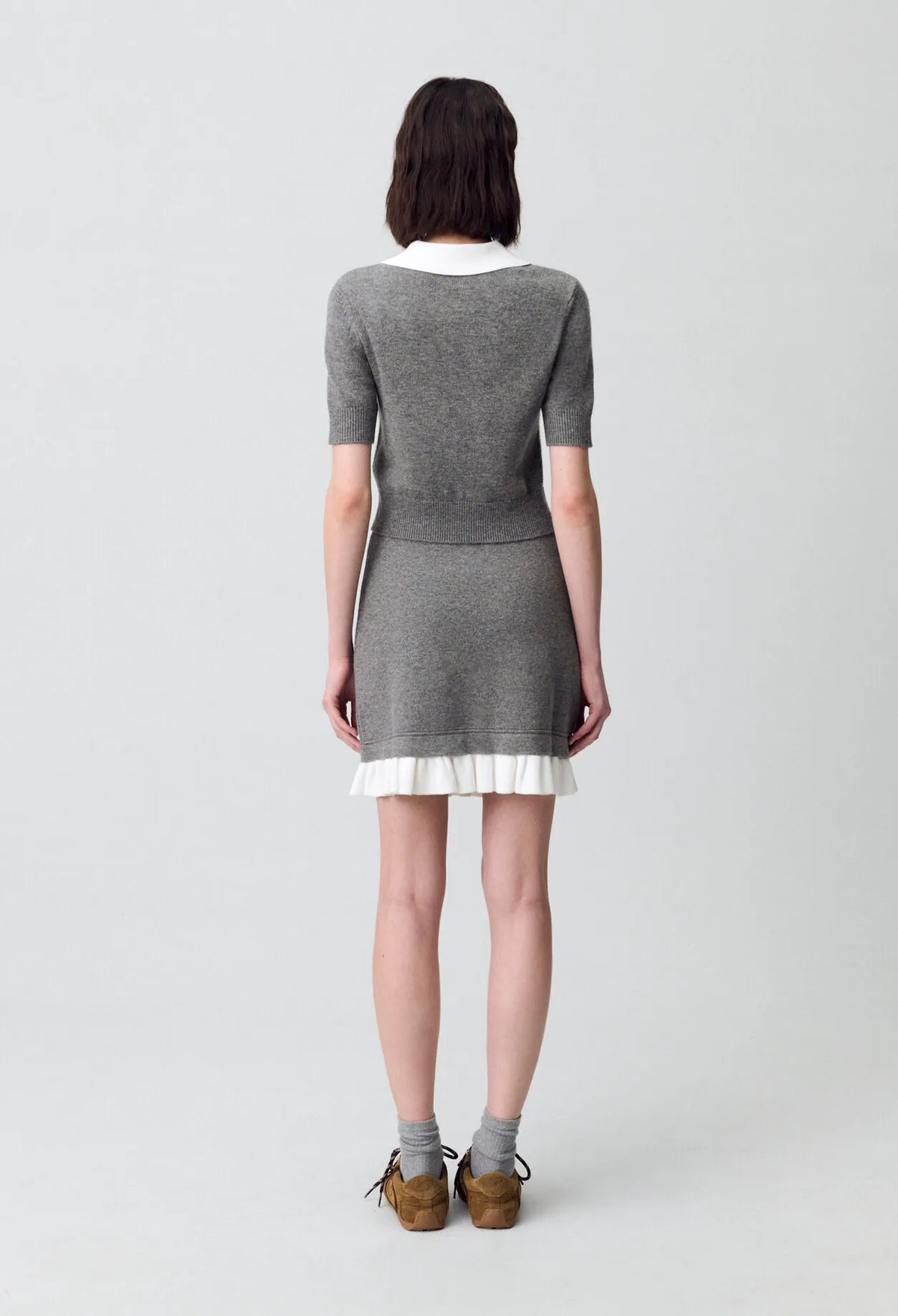 MOTTLED GREY