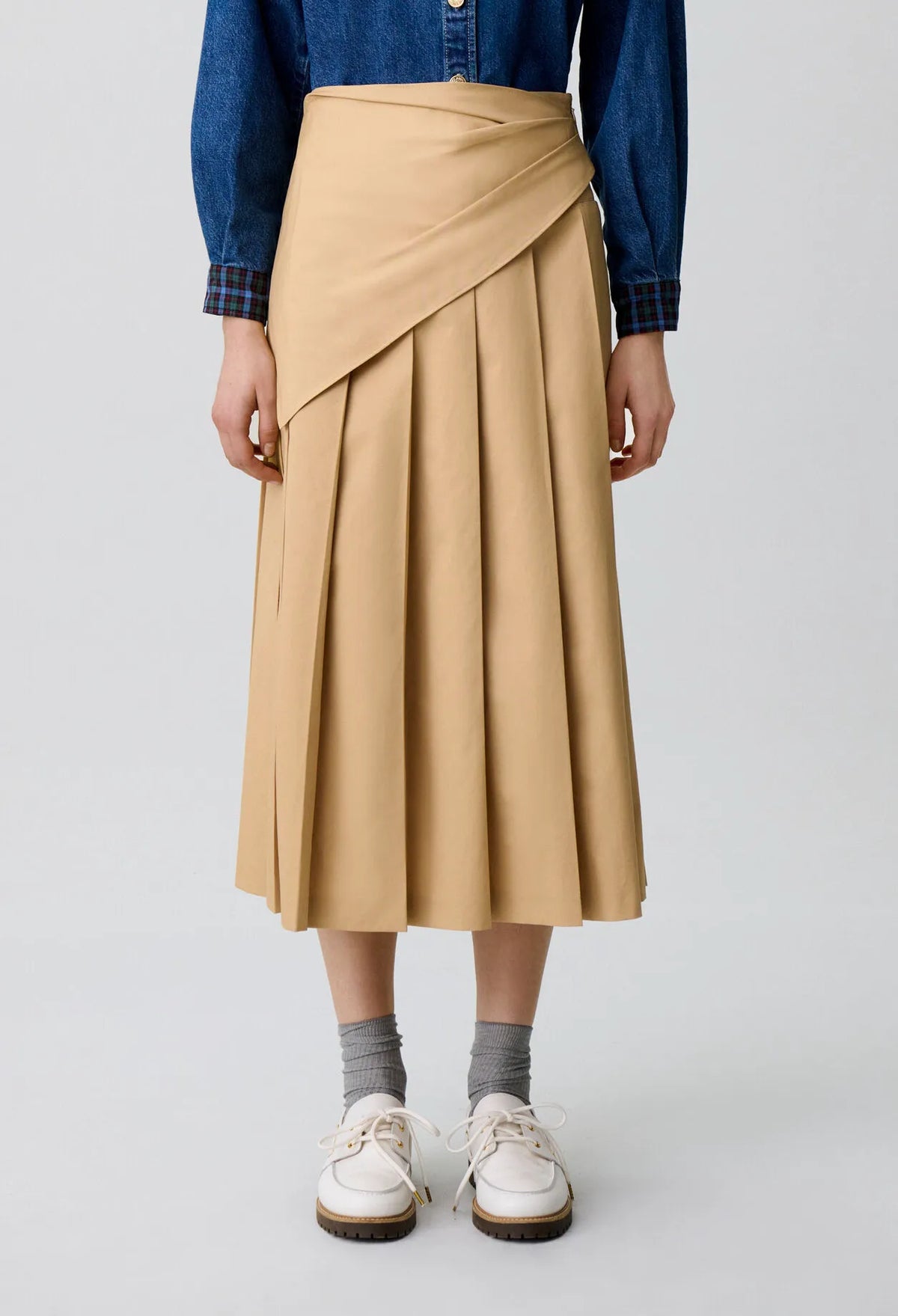 beige