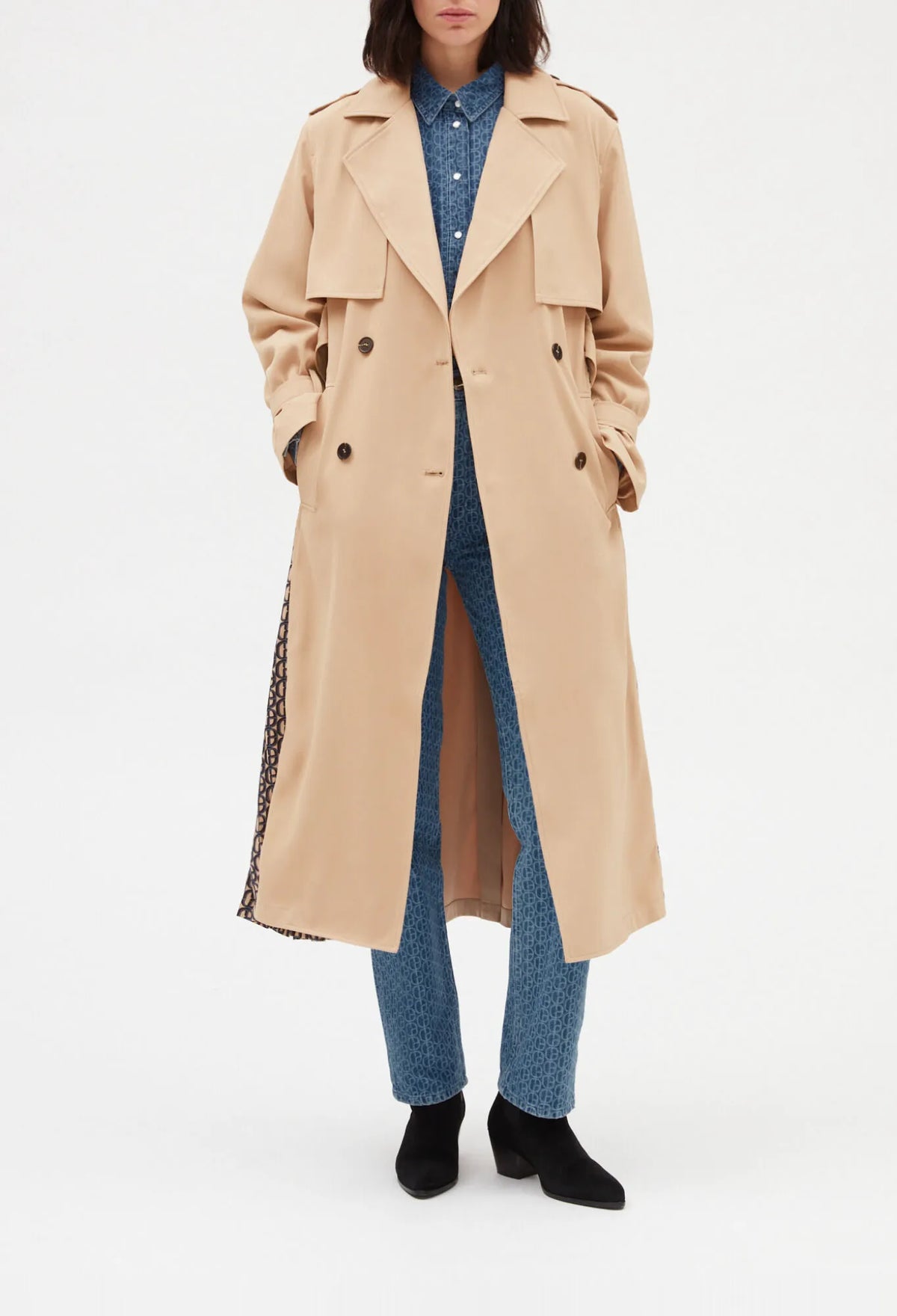 beige