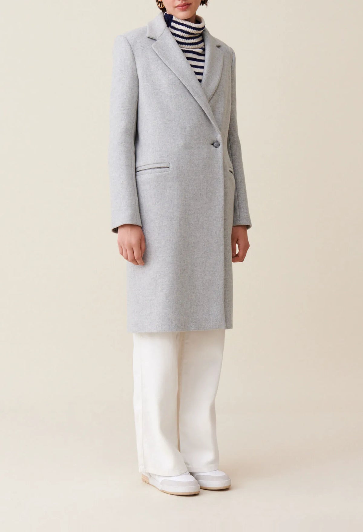 LIGHT GREY