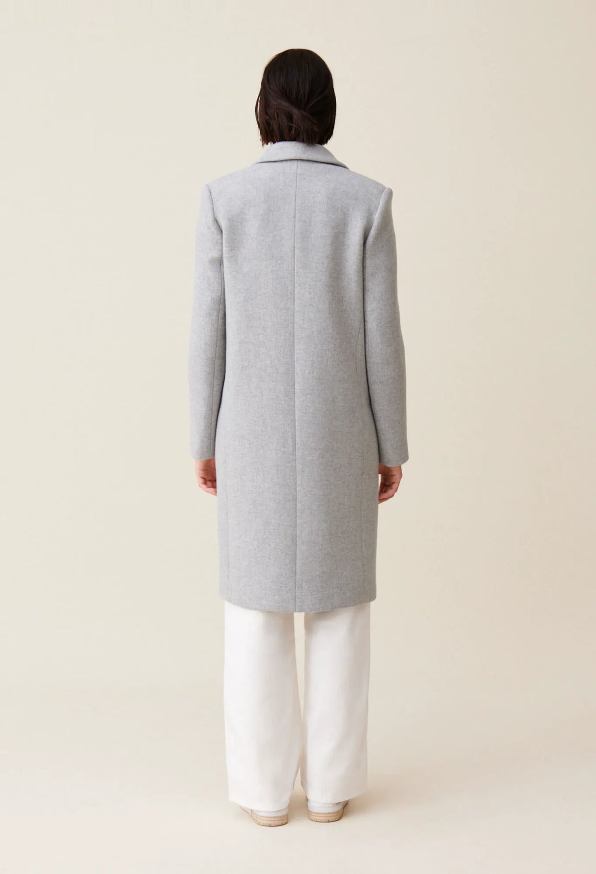LIGHT GREY