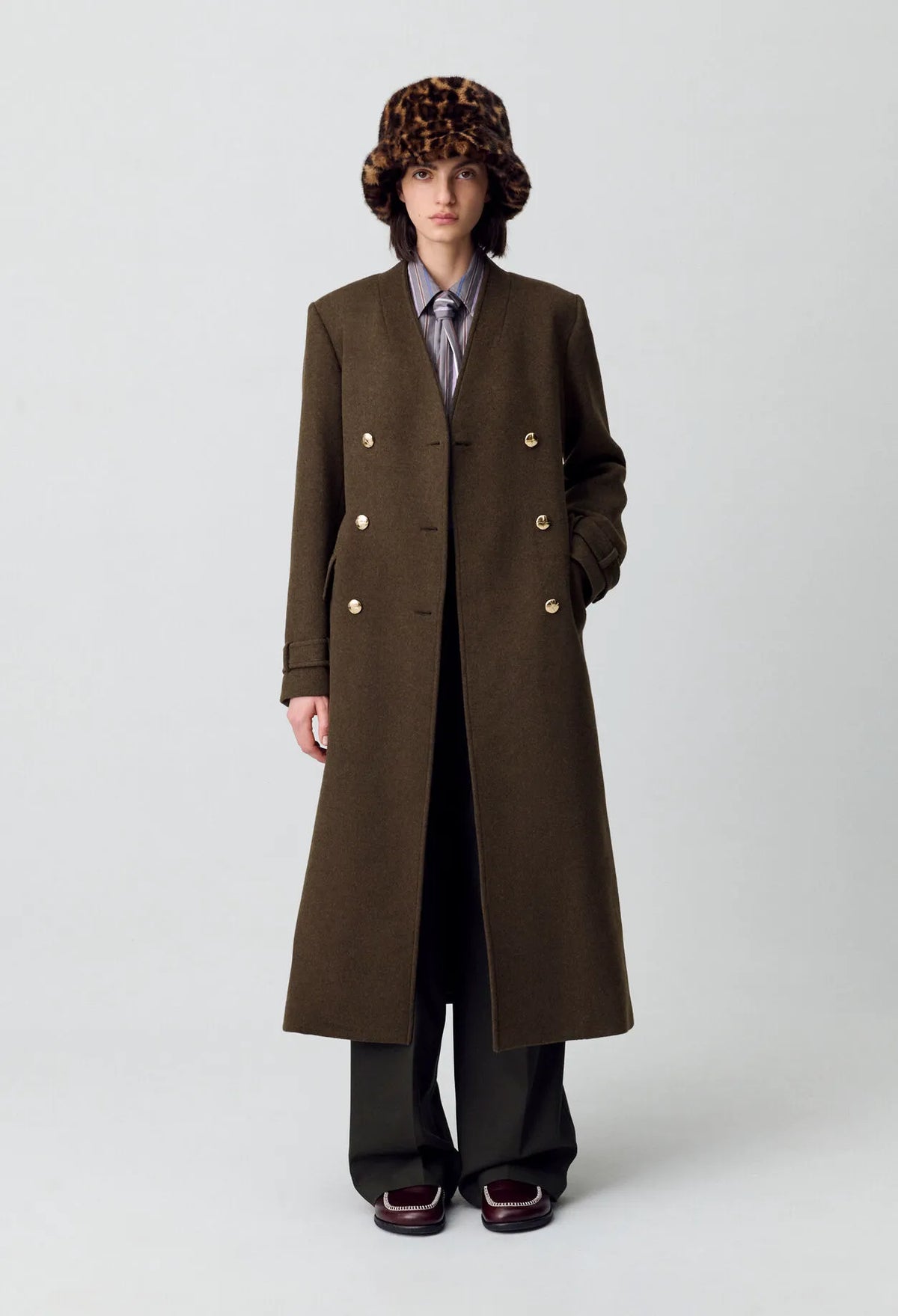 KHAKI