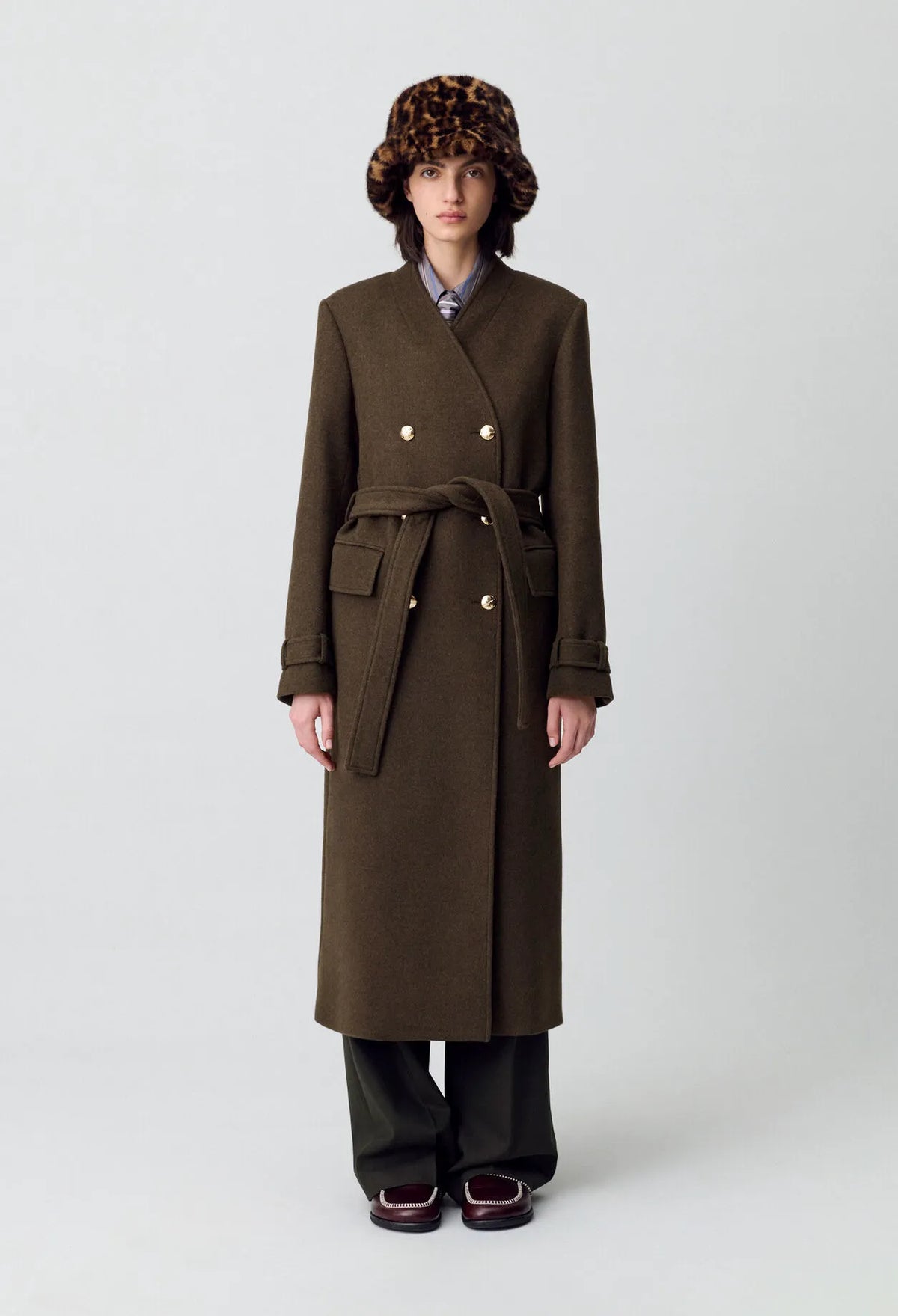 KHAKI