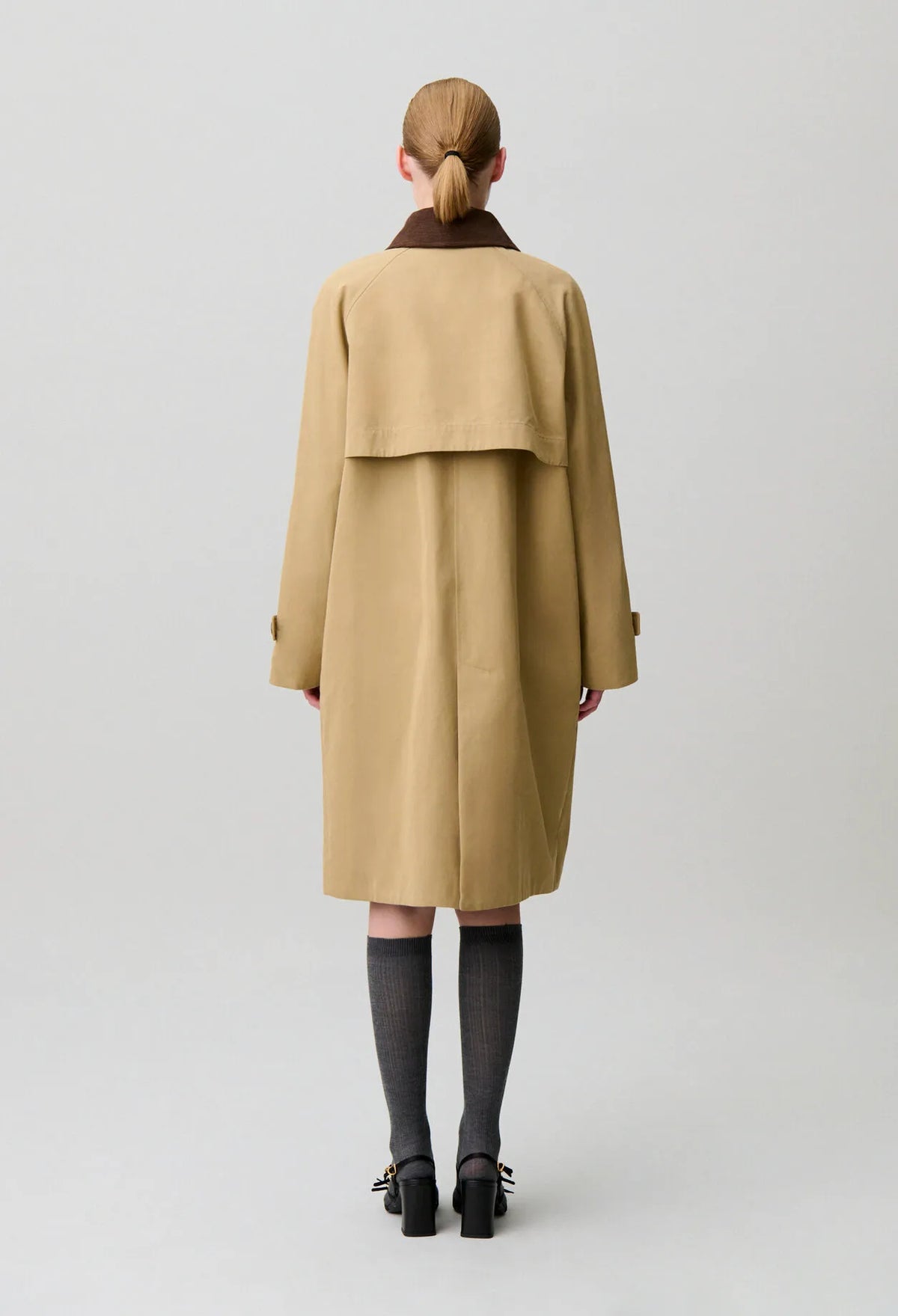 beige