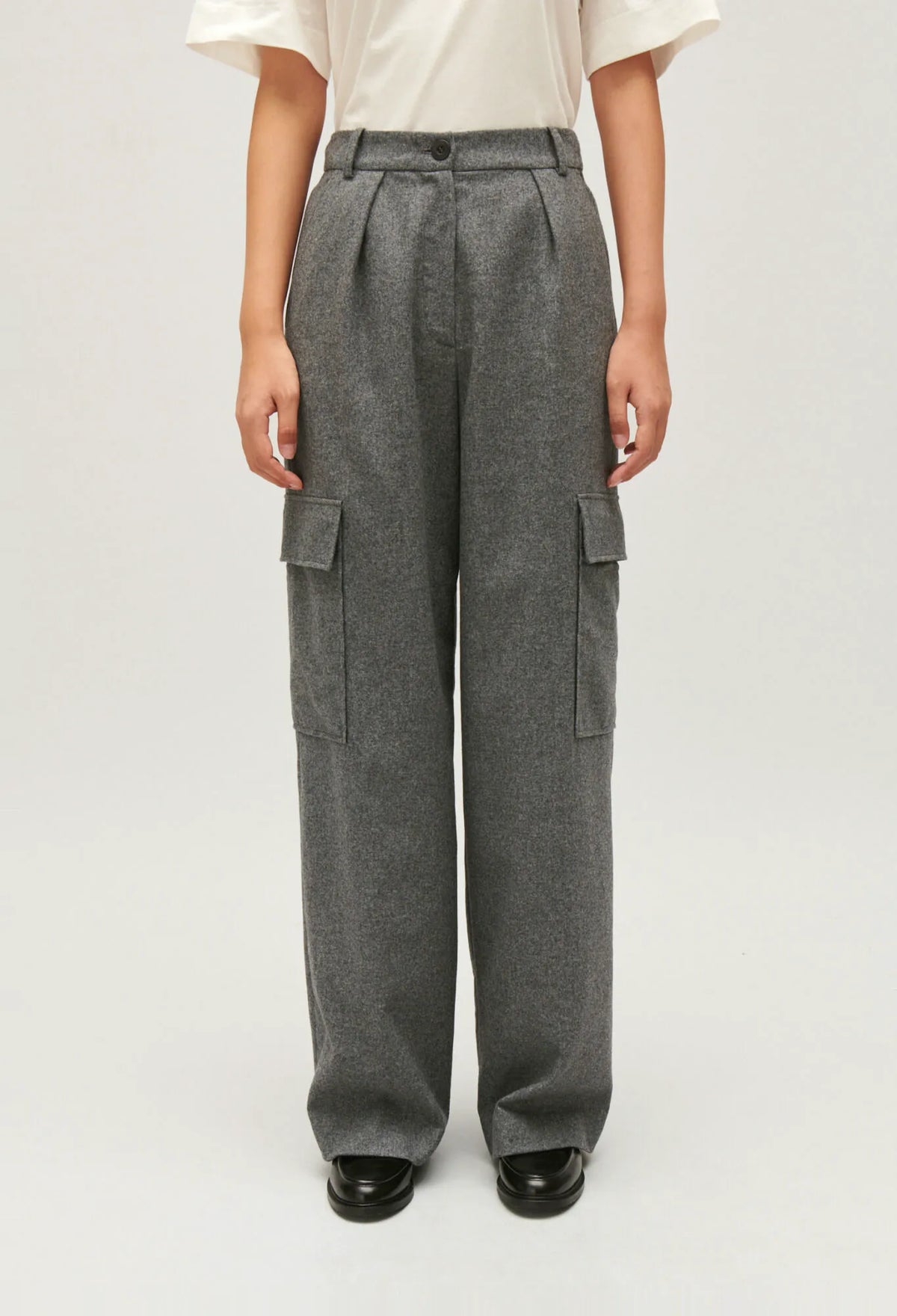 LIGHT GREY