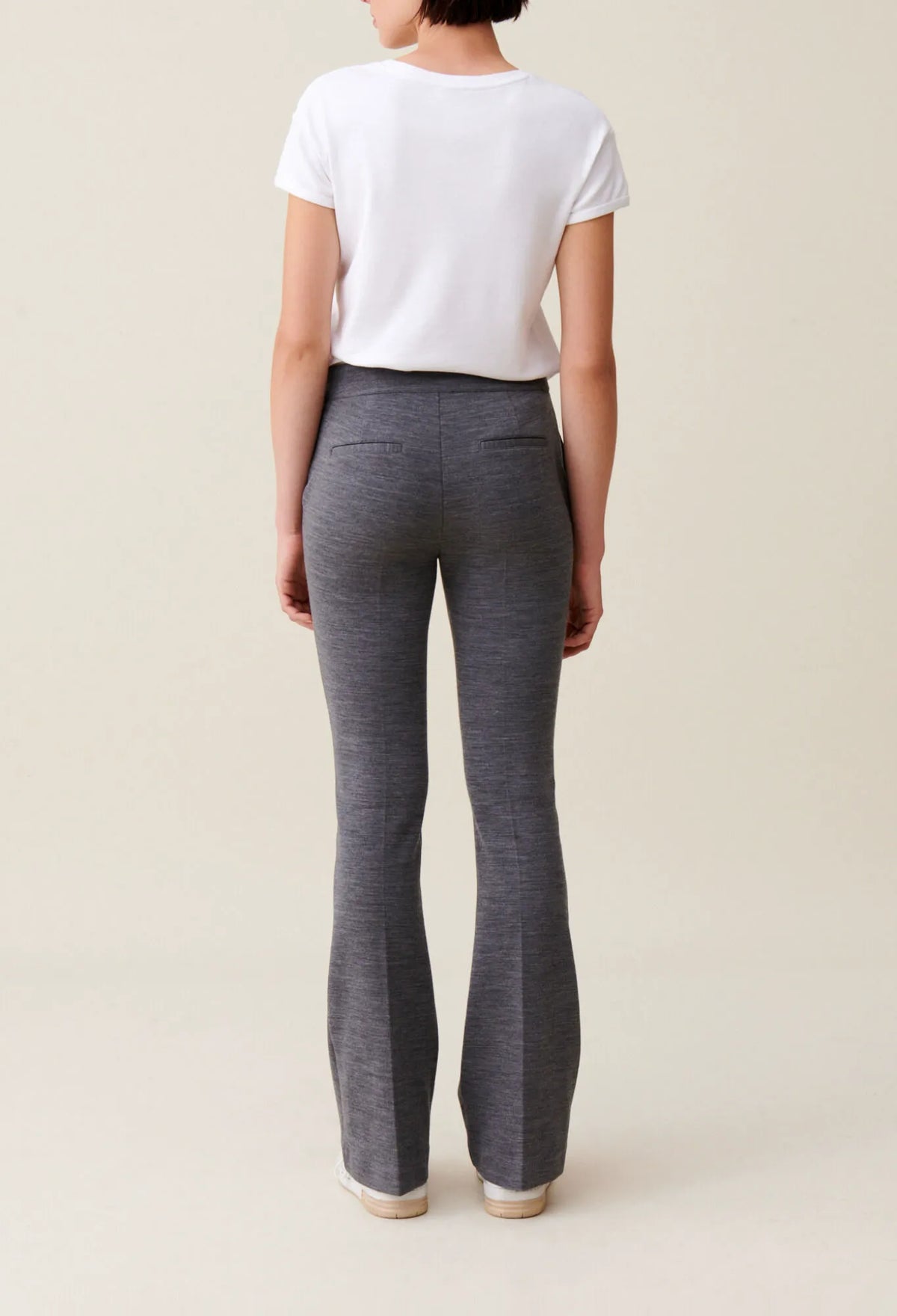 MOTTLED GREY