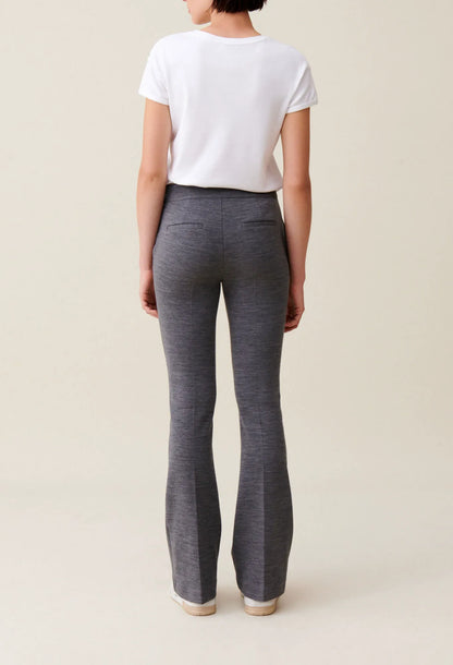 MOTTLED GREY