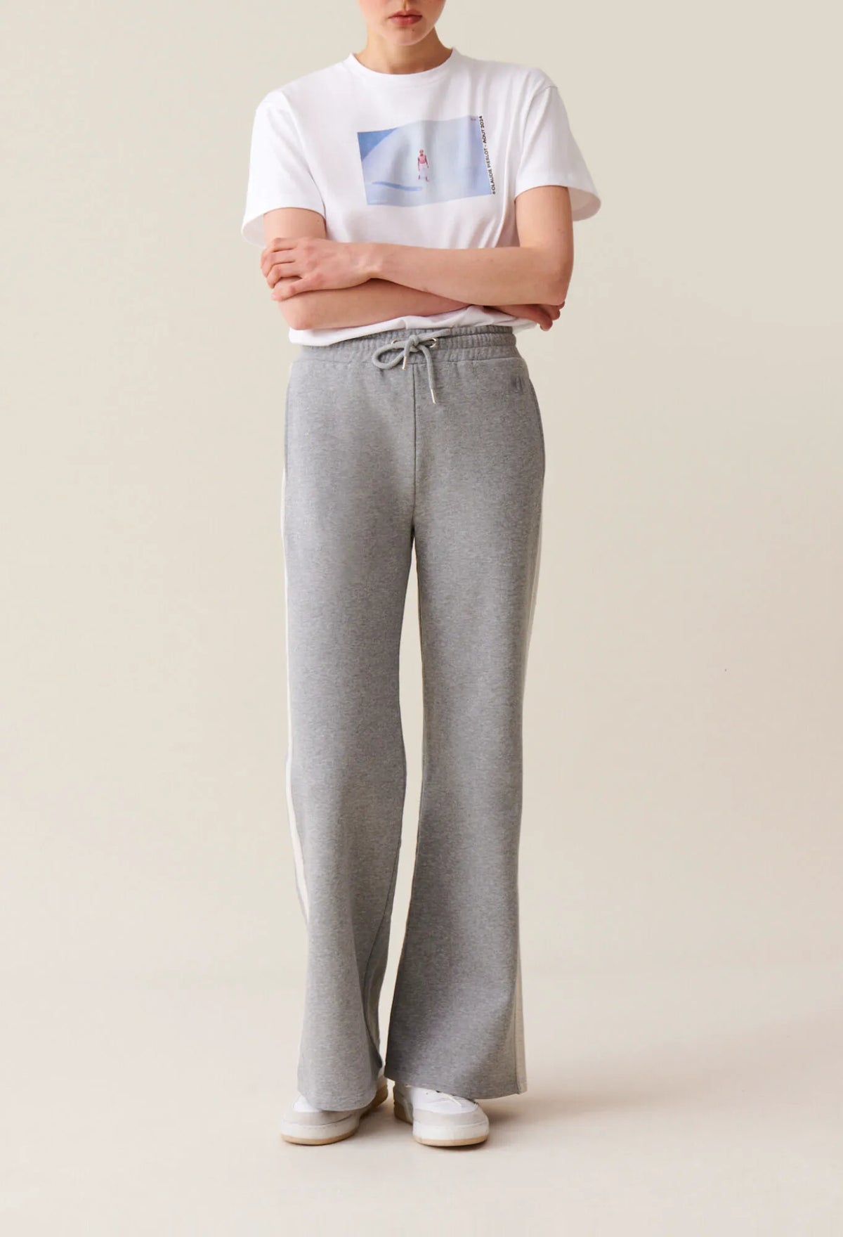 MOTTLED GREY