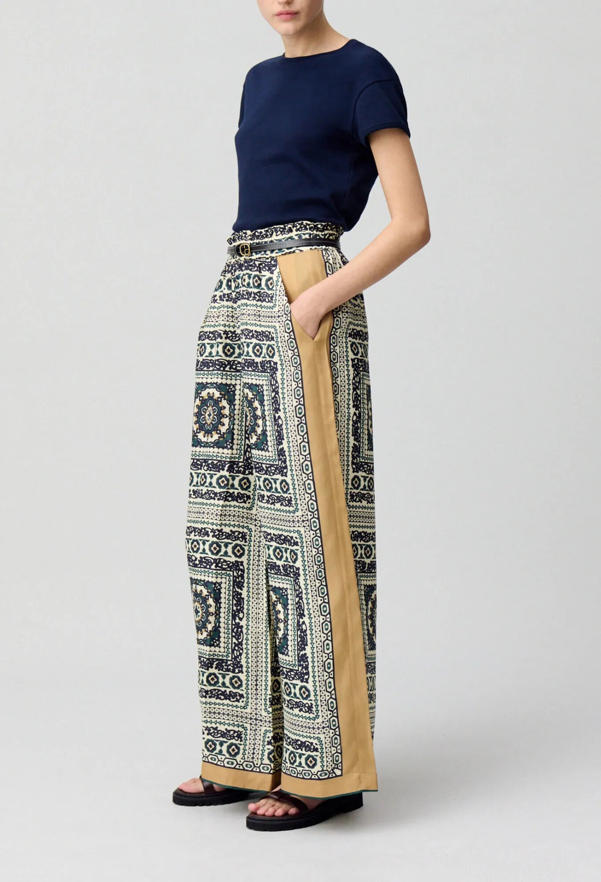 DARK PRINT
