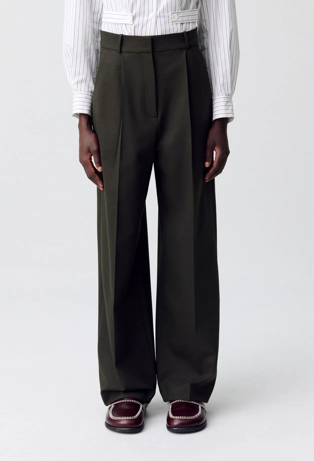 KHAKI