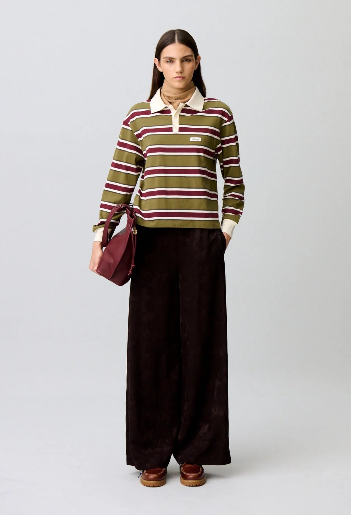 DARK BROWN