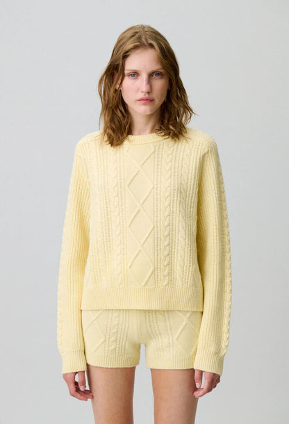 BABY YELLOW