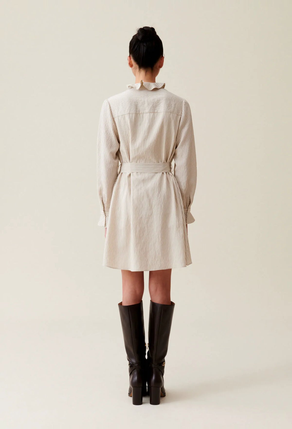 beige