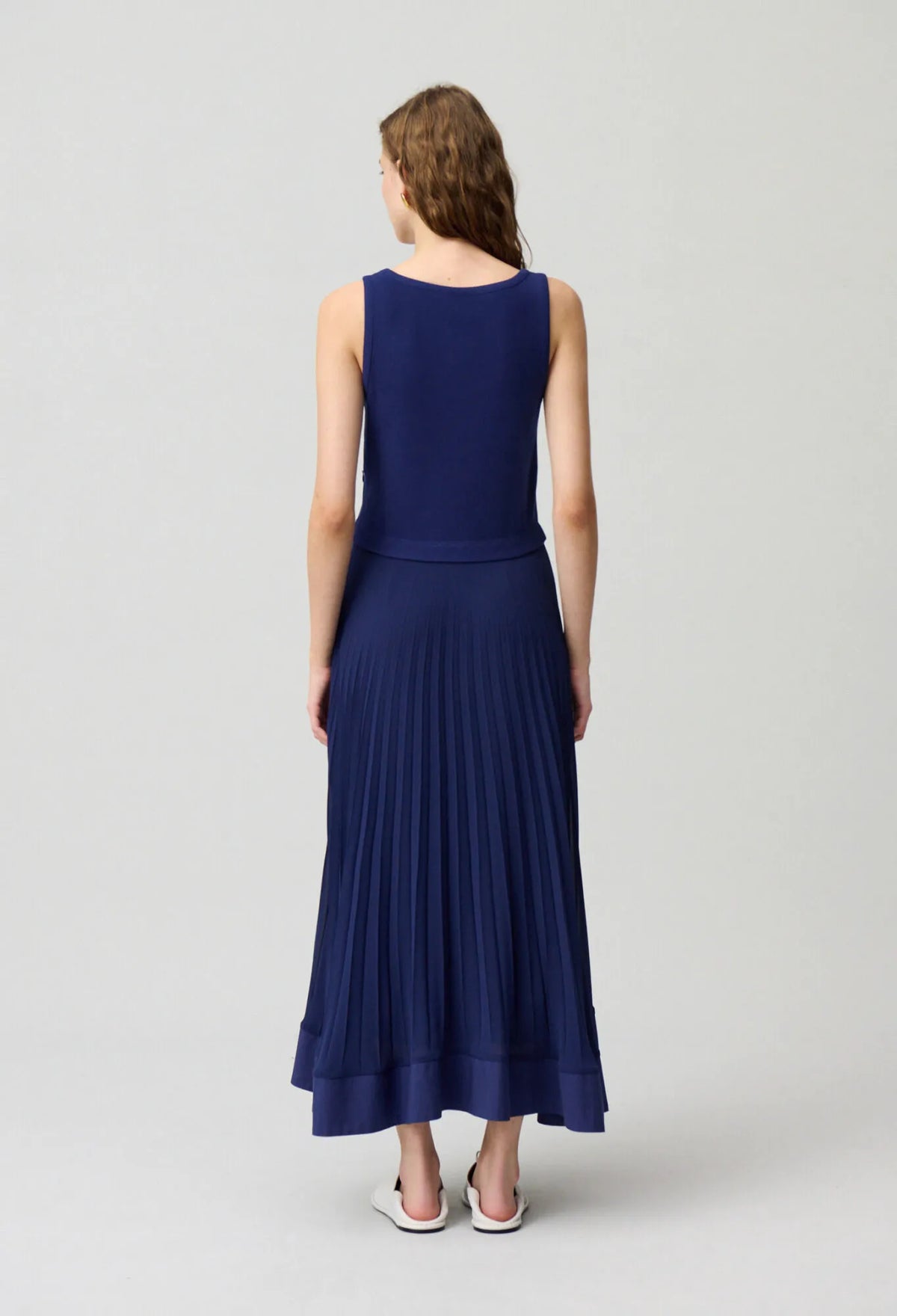 DARK BLUE