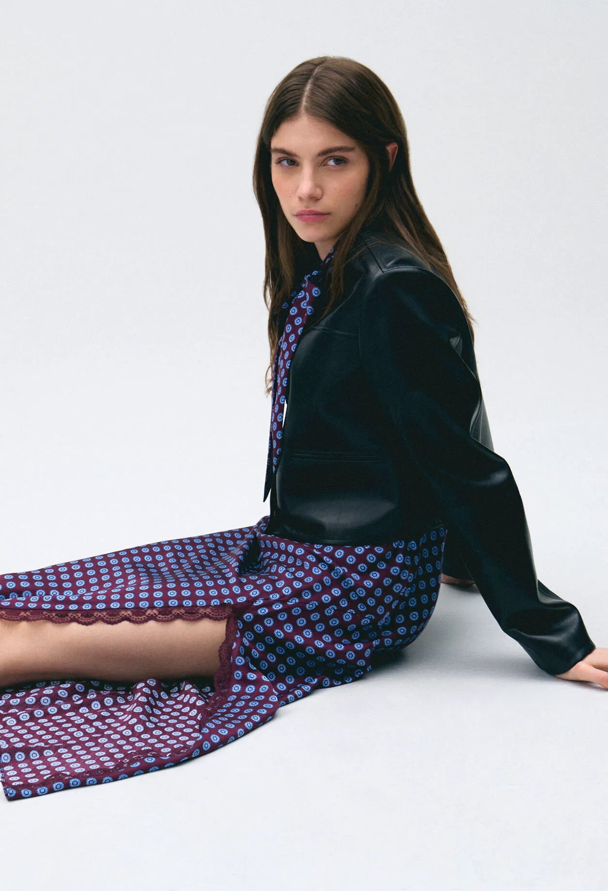 BURGUNDY PRINT