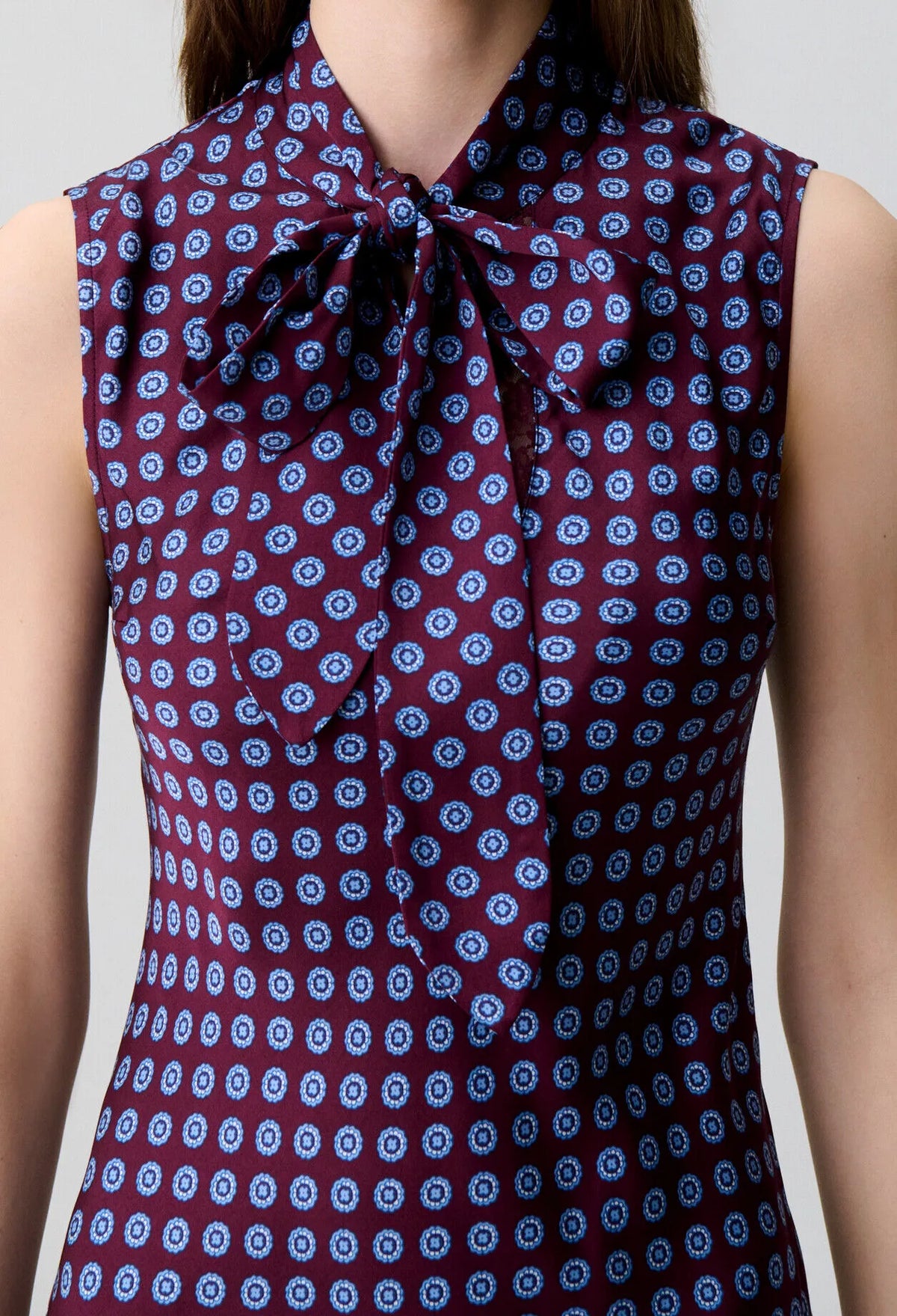 BURGUNDY PRINT