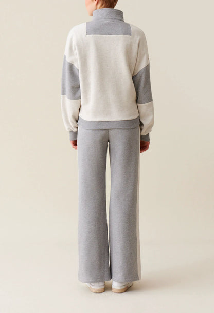 MOTTLED GREY