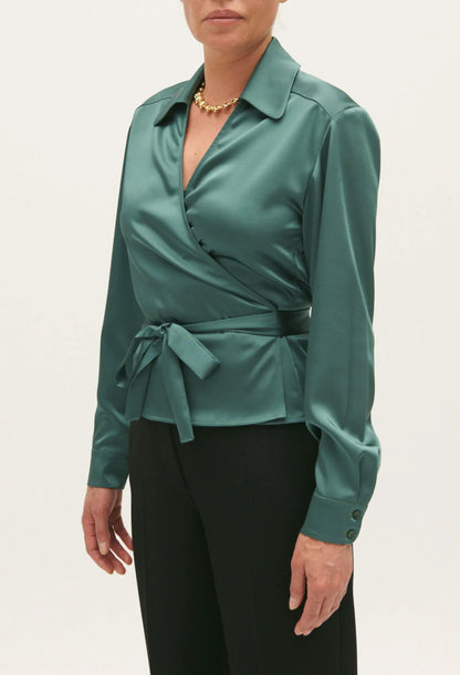 GREEN
