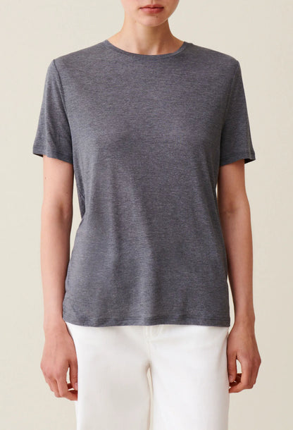 MOTTLED GREY