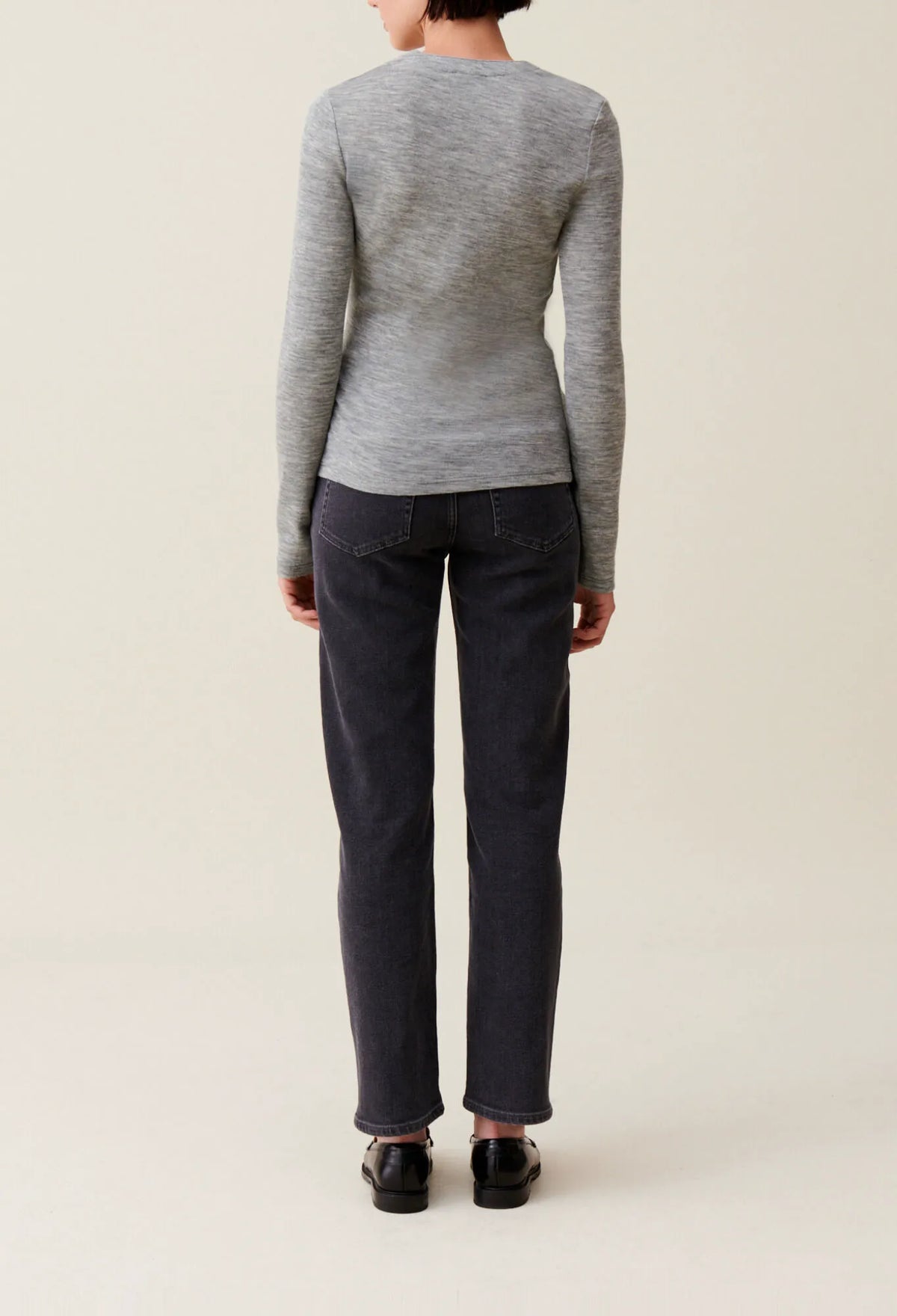MOTTLED GREY